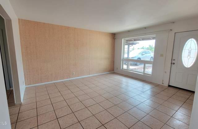 601 CALLE DEL SUD --