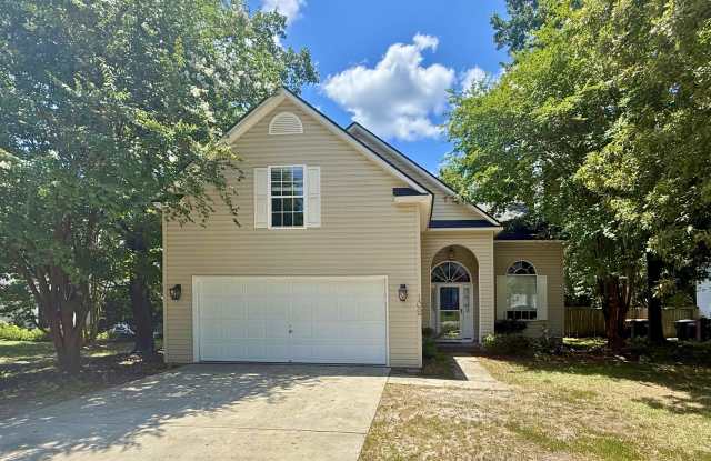 102 Adthan Cir
