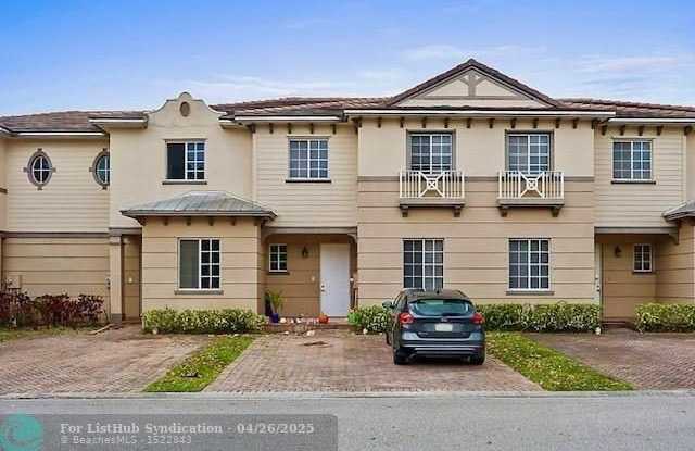 Photo of 1213 Lucaya Dr