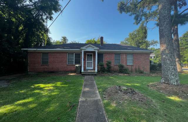 Photo of 900 East Edgemont Avenue - 900