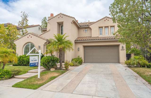 Westridge 4 Bedroom Home for Rent.