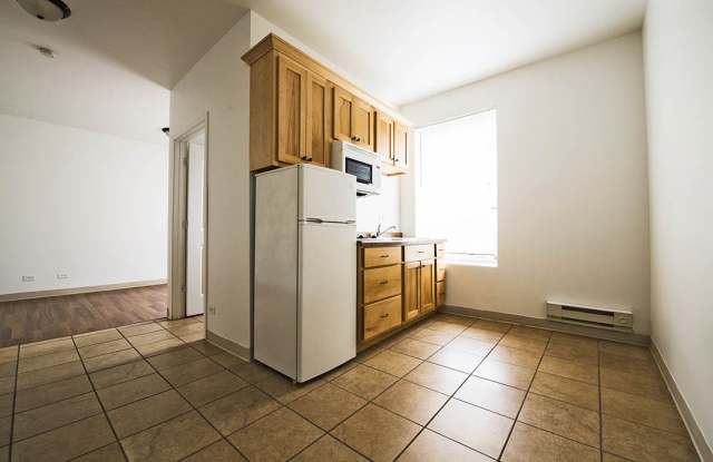 4114 W Washington Blvd