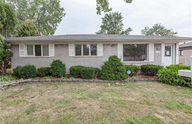 24436 CAMBRIDGE Street - 24436 Cambridge, Woodhaven, MI 48183