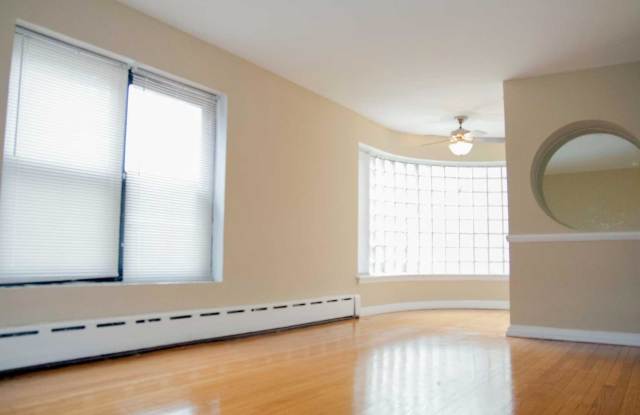 Gramercy Row