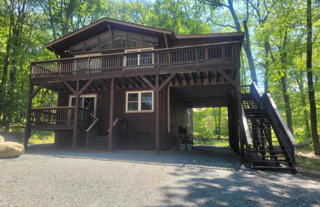 113 Canterbrook