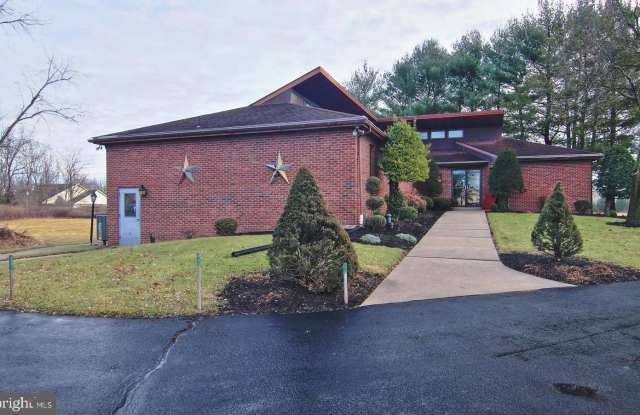 1311 BEN FRANKLIN Highway unit: Main Floor