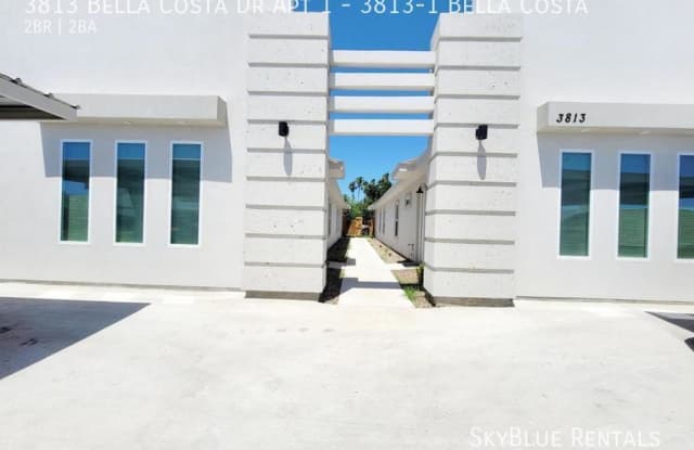 3813 Bella Costa Dr