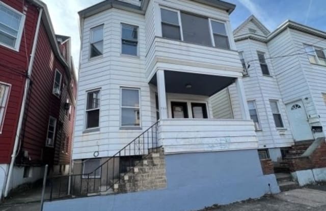 246 20Th Ave - 246 20th Avenue, Paterson, NJ 07501