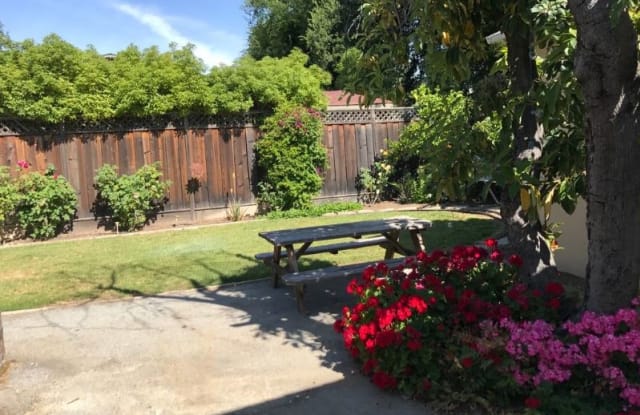 451 Monterey Ave - 451 Monterey Avenue, Los Gatos, CA 95030