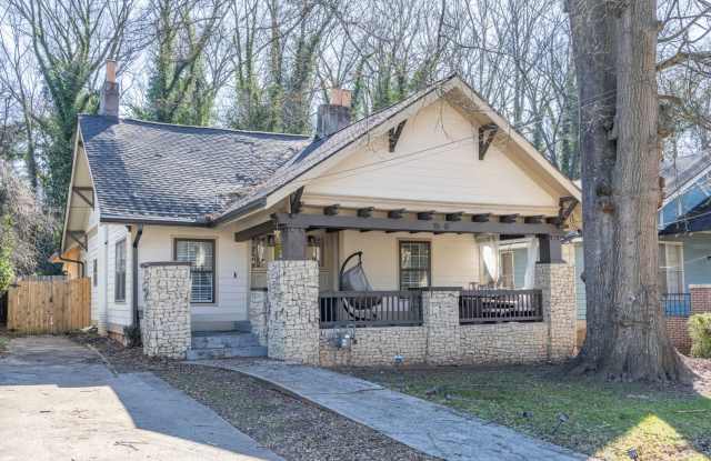Photo of Spacious 4BR House in Atlanta