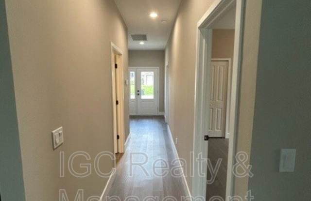 1499 Palau Street Southeast