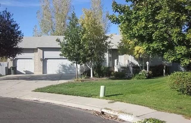 4338 W 3870 S - 4338 3870 South, West Valley City, UT 84120