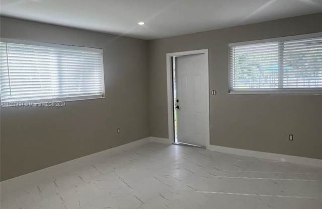 1212 Northeast 121st Street