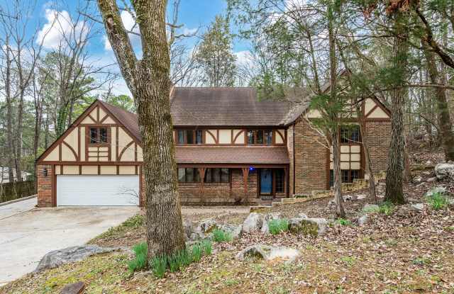 712 Forrest Heights Drive Southeast