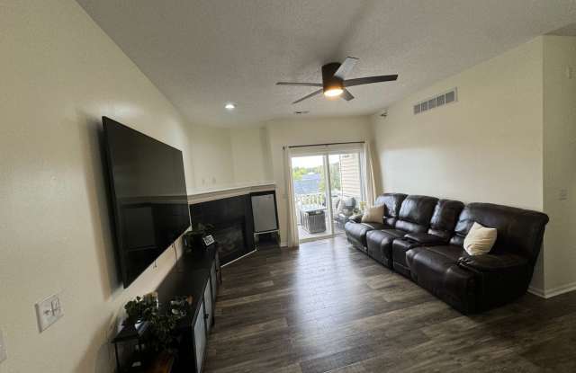 Photo of Charming 3 Bed 2 Bath Condo for Rent