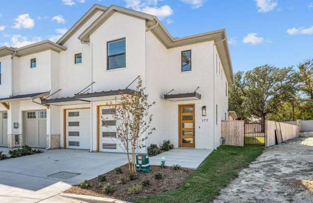 177 Hulen Cir