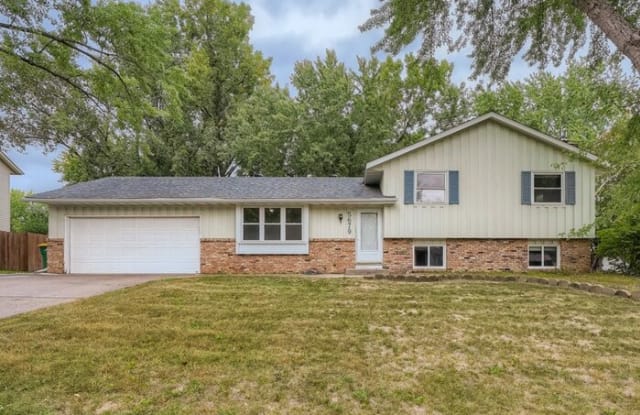 5679 138th Street Court West - 5679 138th Street Court West, Apple Valley, MN 55124