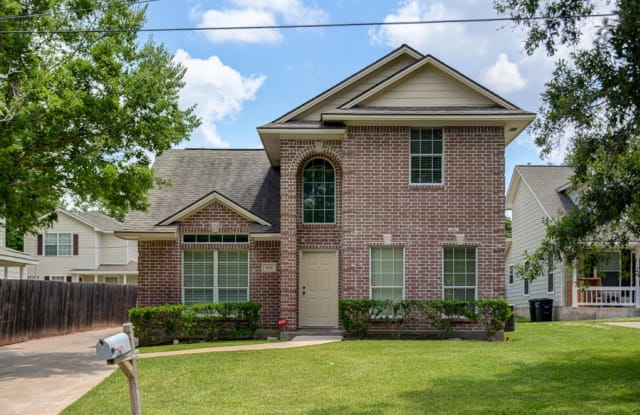 1614 Park Place - 1614 Park Place, College Station, TX 77840