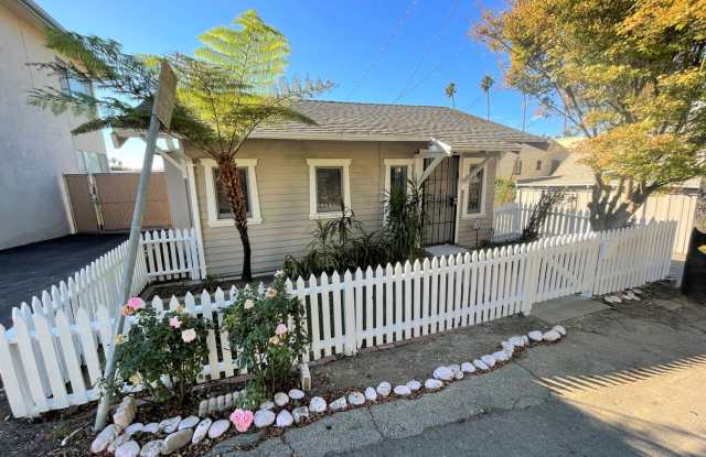 Downtown Home with Large Deck and OCEAN VIEWS! - 1232 Hemlock Lane, Ventura, CA 93001