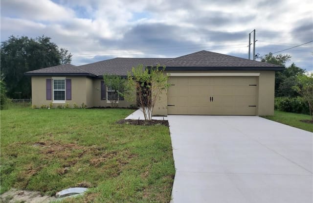 136 Zobora CIR - 136 Zobora Circle, Lehigh Acres, FL 33913