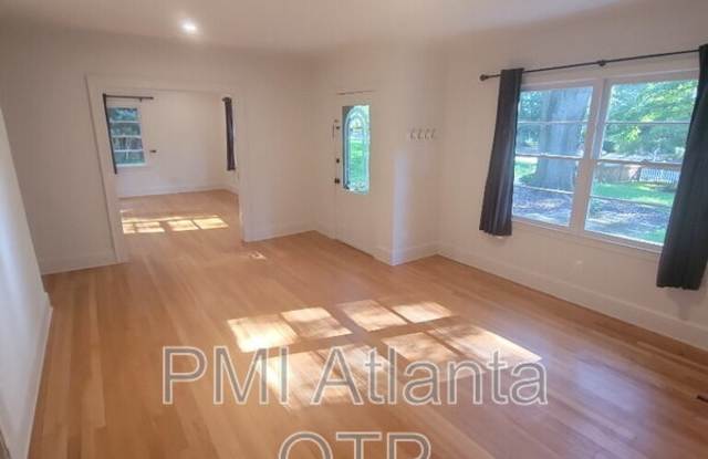 1952 Wellbourne Dr NE