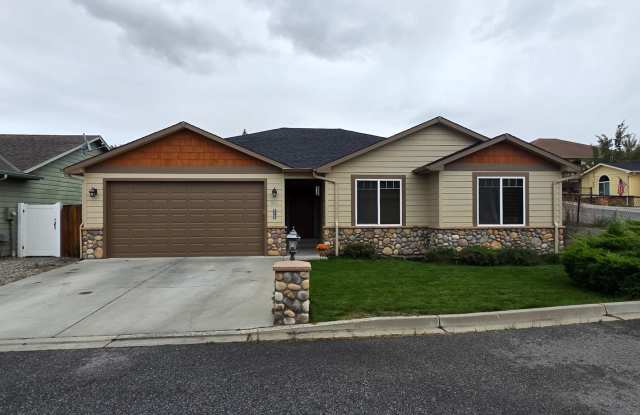 Beautiful Home available Now