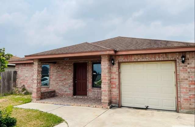 4714 HIDDEN ACRES