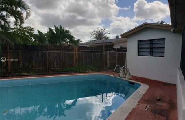 3550 Northwest 36th Avenue - 3550 Northwest 36th Avenue, Lauderdale Lakes, FL 33309