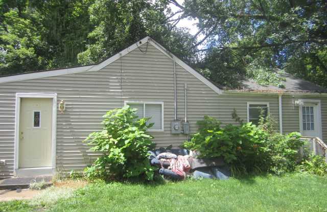 2408 Dunlap St