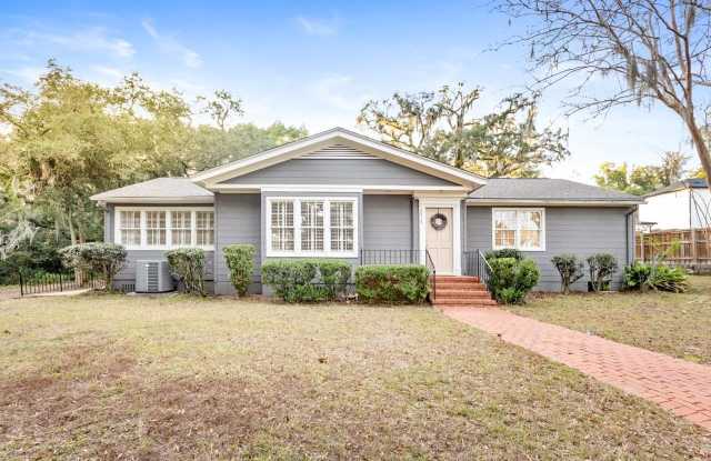 2014 Golf Terrace Drive