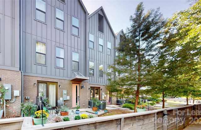 4019 Plaza Row Court