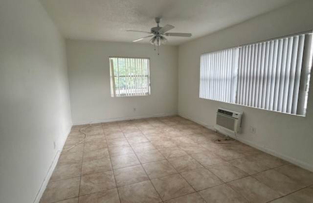 1951 Sw 69th Ave