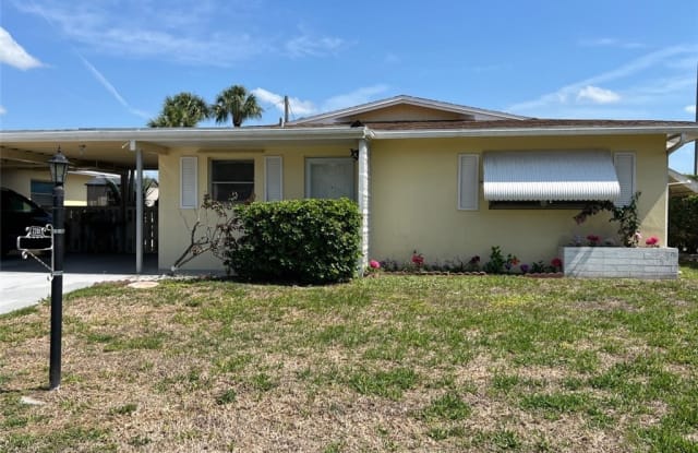 2200 E 5th Street - 2200 East 5th Street, Lehigh Acres, FL 33936