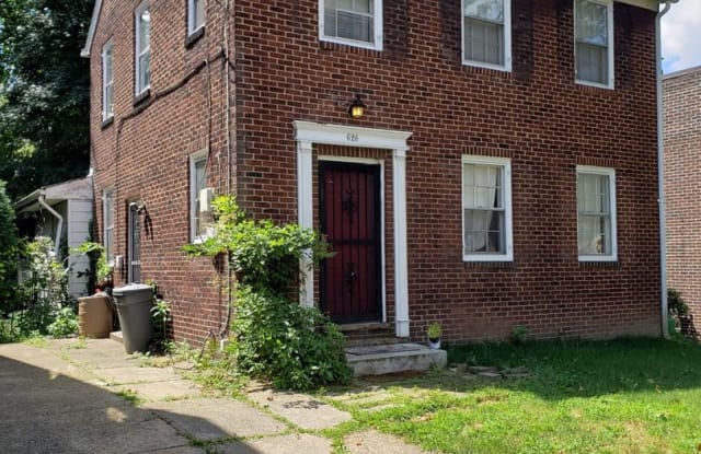 626 Hampton Ave - 626 Hampton Avenue, Wilkinsburg, PA 15221