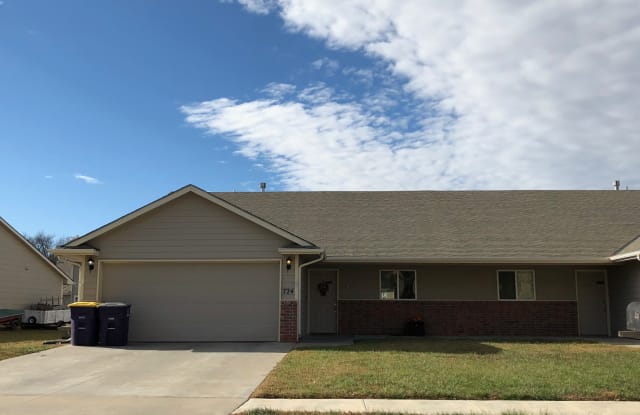 724 Highland Ridge - 724 Highland Ridge Drive, Manhattan, KS 66503