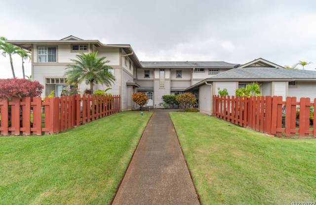 3bed/2ba Split Level with 2 PARKING STALLS  SPACIOUS FENCED IN YARD - 95-1007 Kuauli Street, Mililani Mauka, HI 96789