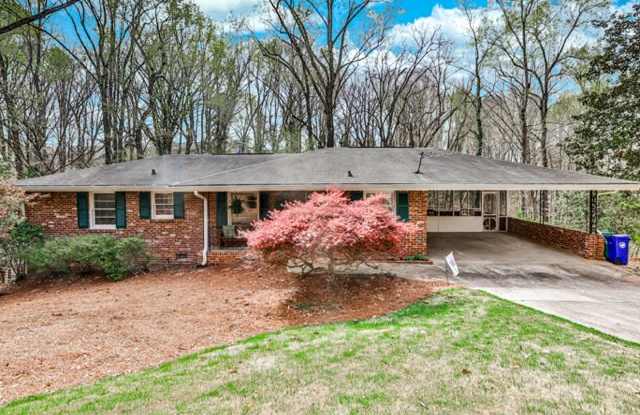 1277 Chaucer Lane Northeast