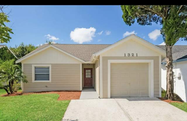 1321 Coolridge Dr