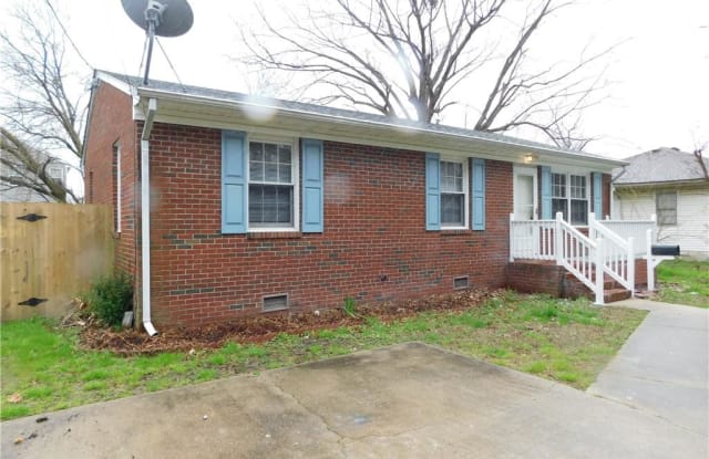 904 McKinley Avenue - 904 Mckinley Avenue, Chesapeake, VA 23324