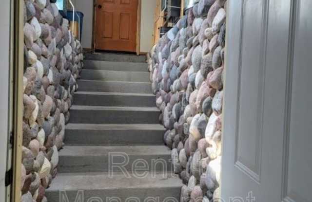 Photo of 1009 Durand Dr.