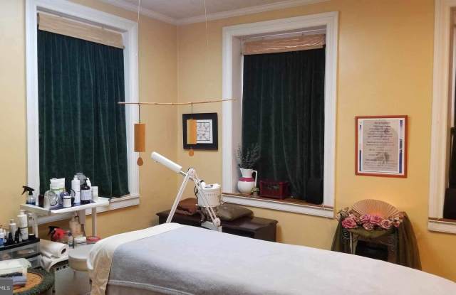 Photo of 32 S MAIN Street