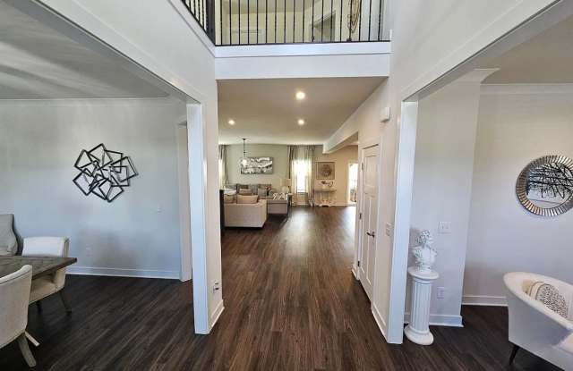 3700 SF 4/4 Available Now!