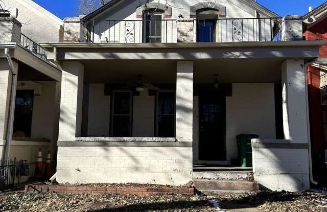 Photo of 2065 Emerson Street