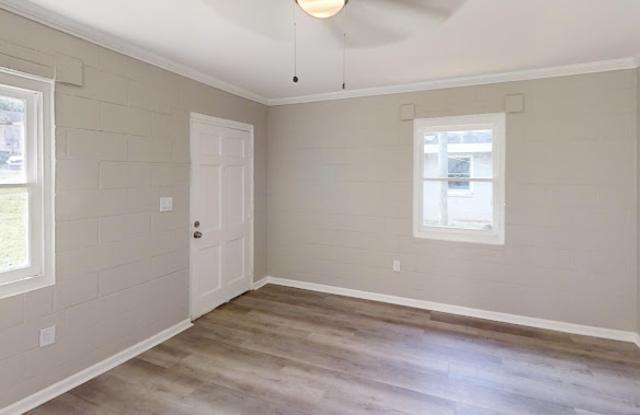 Photo of 1001 Richland Street Unit B