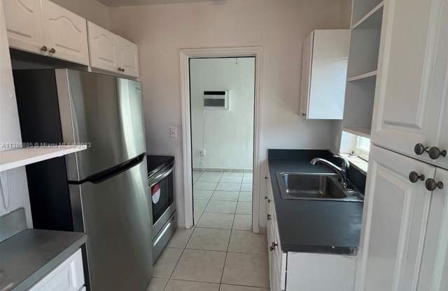 1754 Marseille Dr