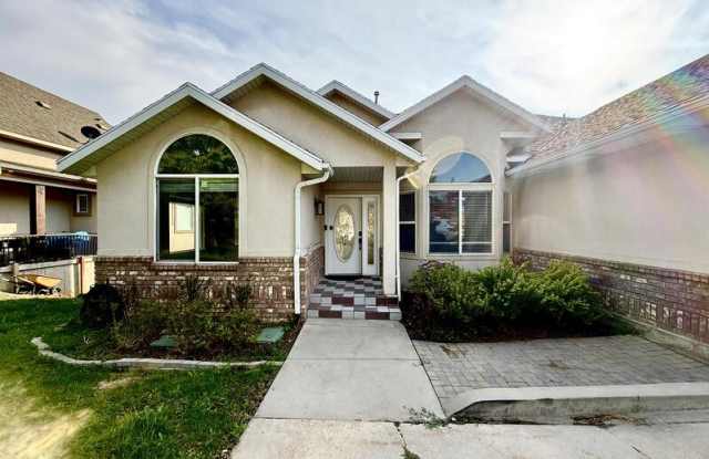 2154 E Wasatch Blvd