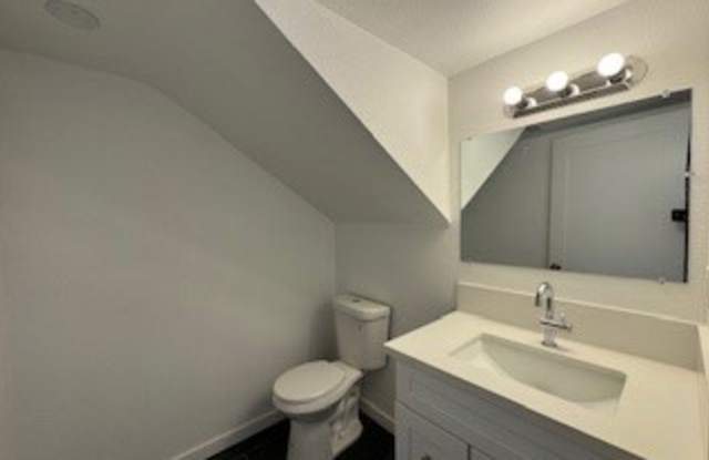 751 E. 76th Pl. - 749