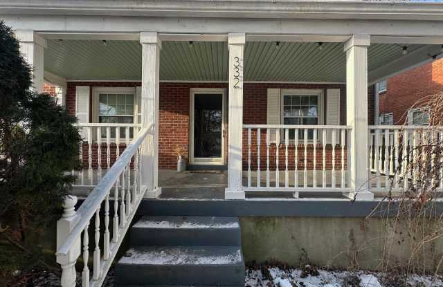 Photo of 332 E Esplanade Ave