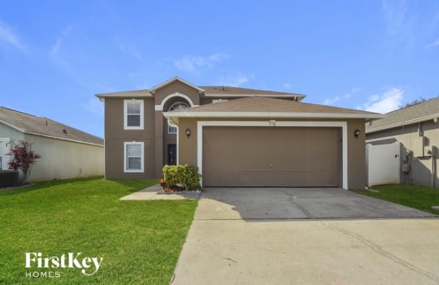 128 Monterey Oaks Drive - 128 Monterey Oaks Drive, Sanford, FL 32771