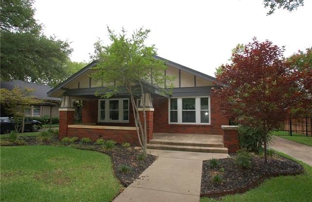 1914 Patton Court - 1914 Patton Court, Fort Worth, TX 76110